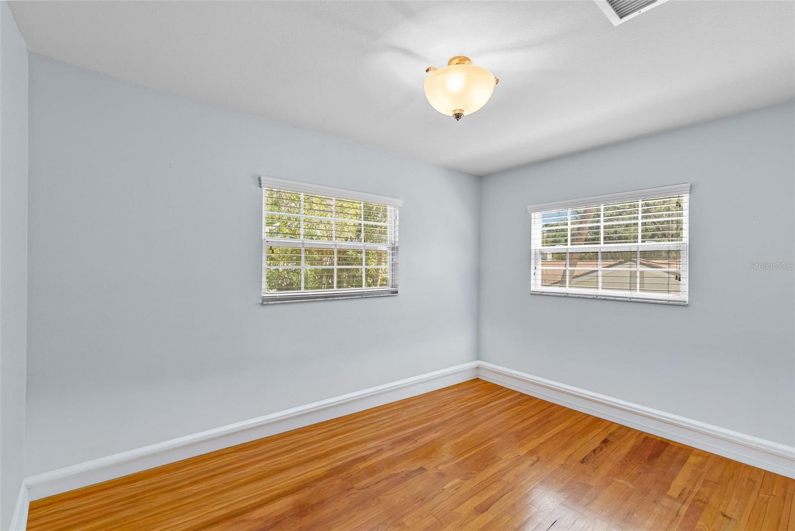 HENDERSON BEACH - Residential