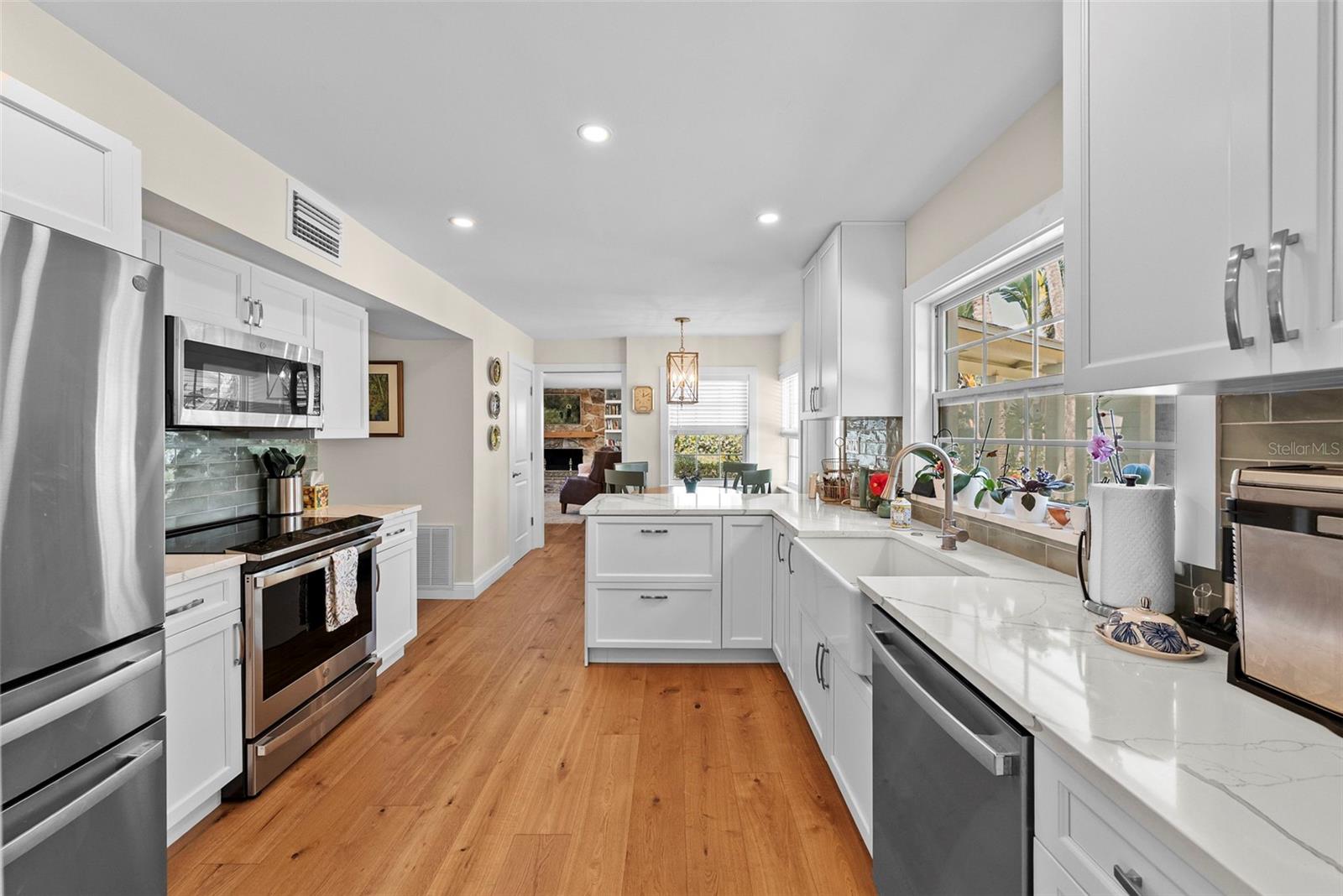 HENDERSON BEACH - Residential