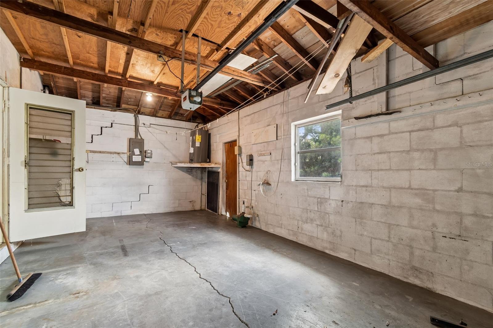 BRENTWOOD HEIGHTS 2ND ADD - Residential