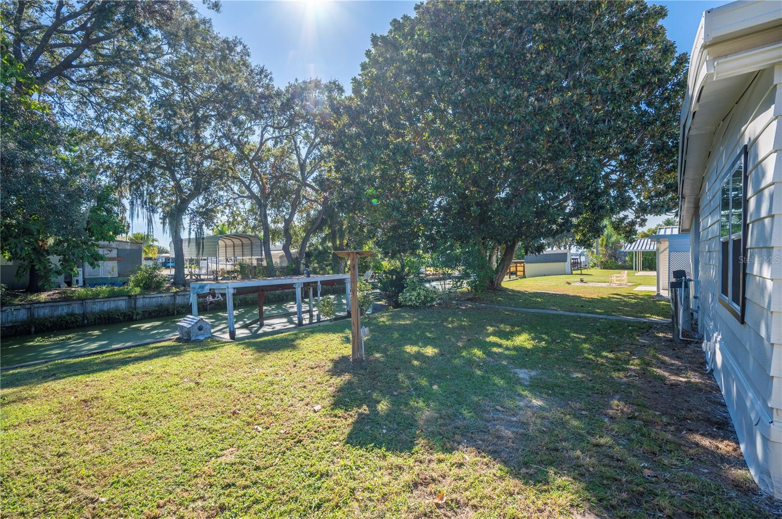 LAKE MARIANA ACRES - Residential