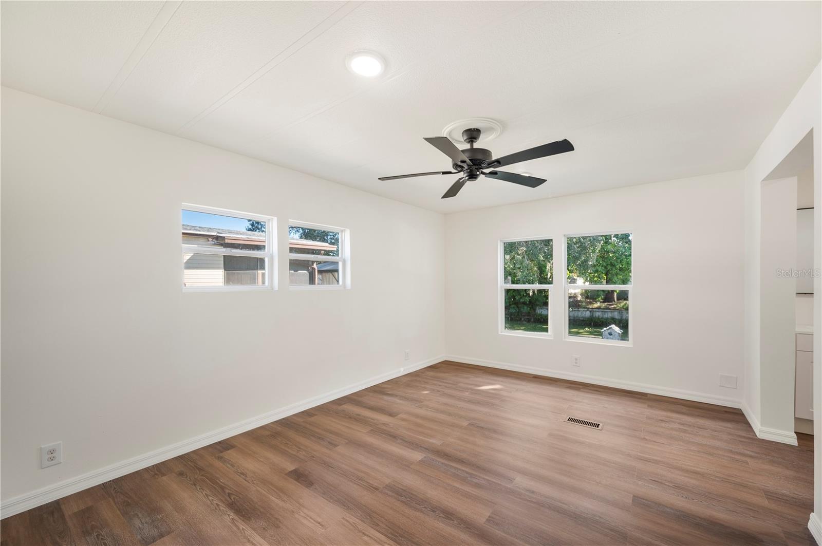 LAKE MARIANA ACRES - Residential