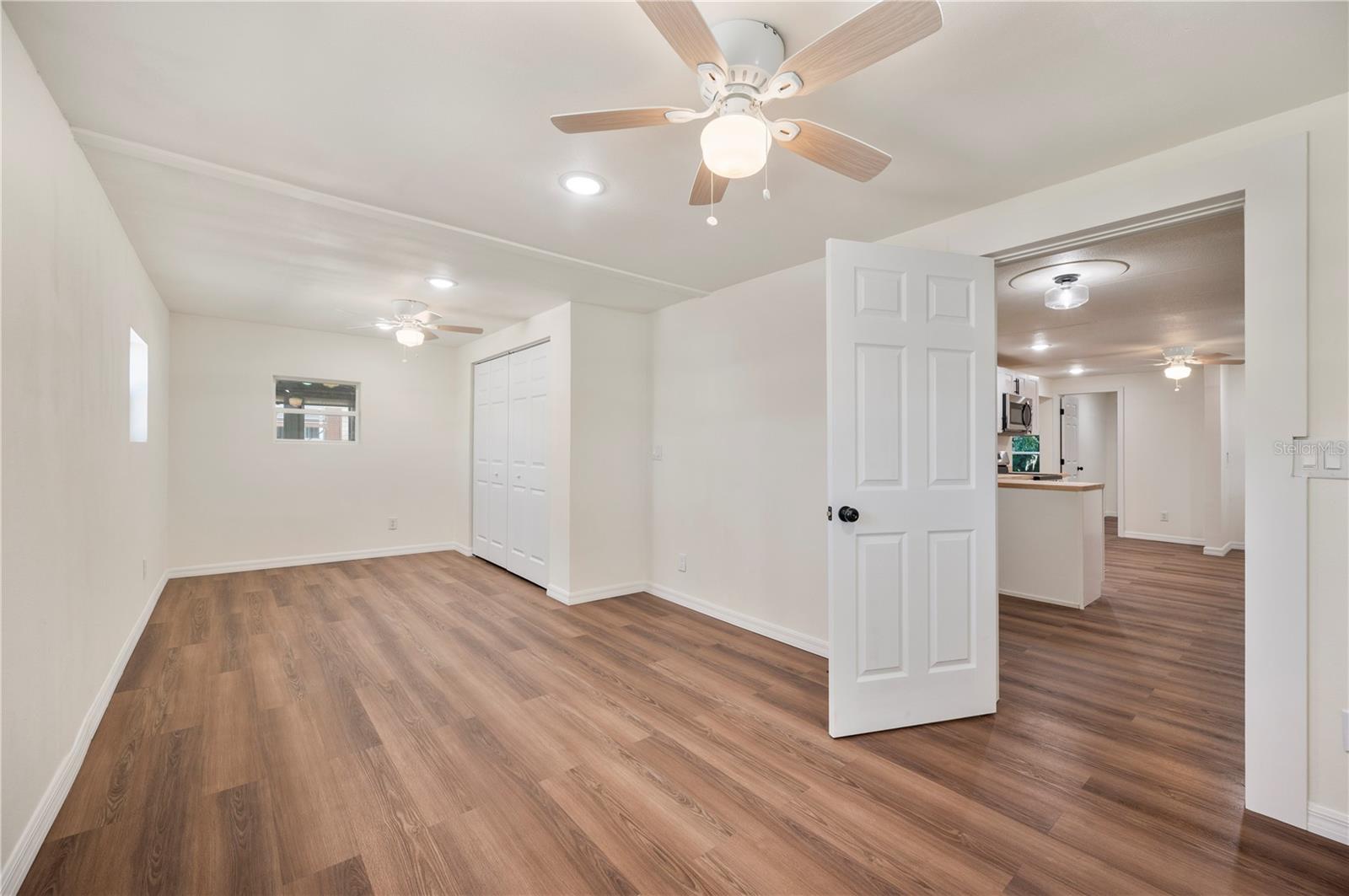 LAKE MARIANA ACRES - Residential