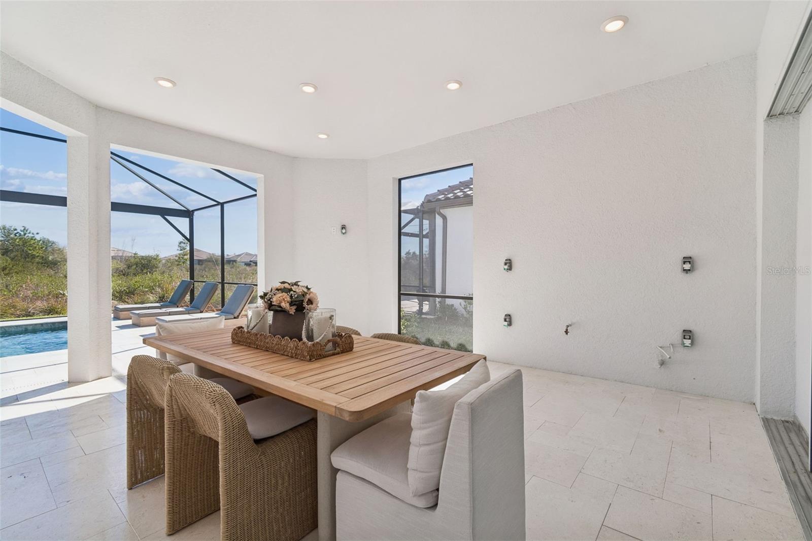 ESPLANADE/WIREGRASS RANCH PH - Residential