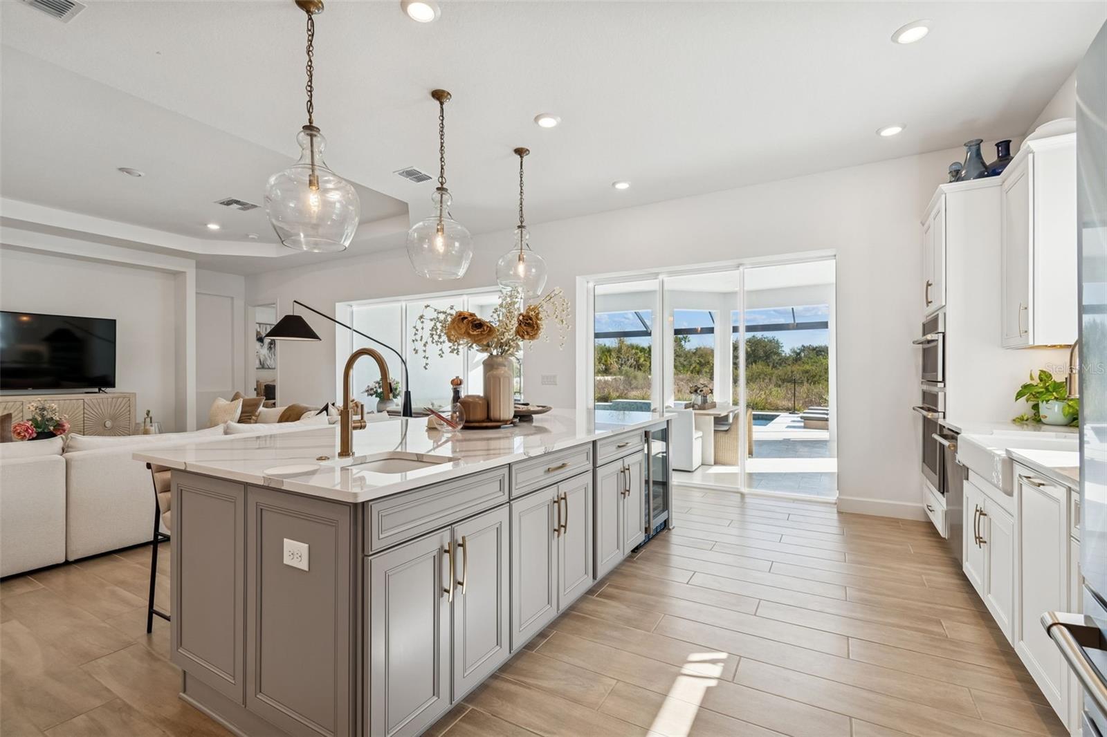 ESPLANADE/WIREGRASS RANCH PH - Residential