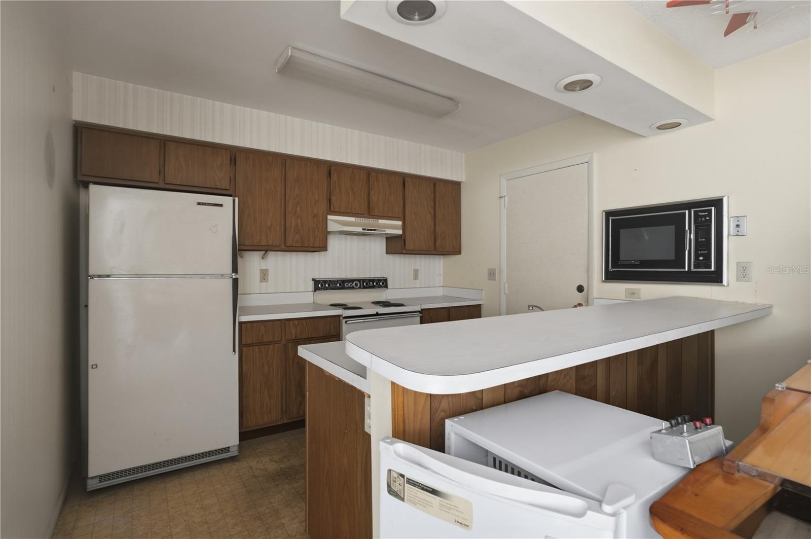 ORANGEWOOD SHADOWWOOD - Residential