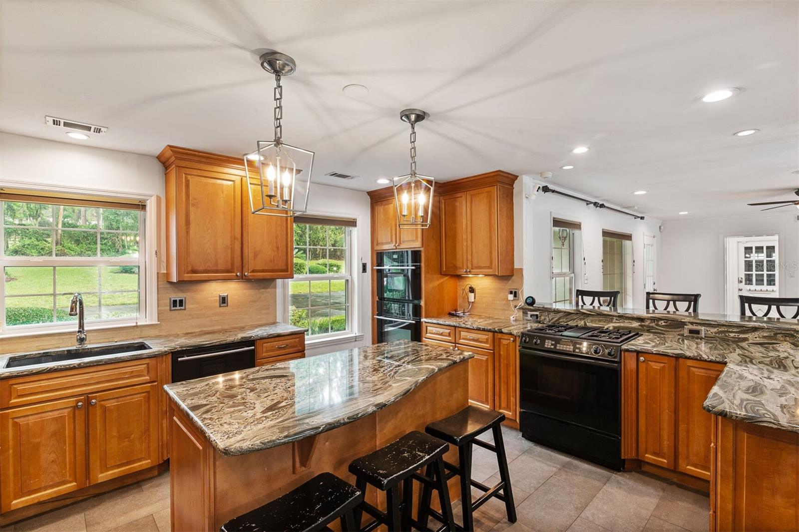 KIRKWOOD - Residential Lease