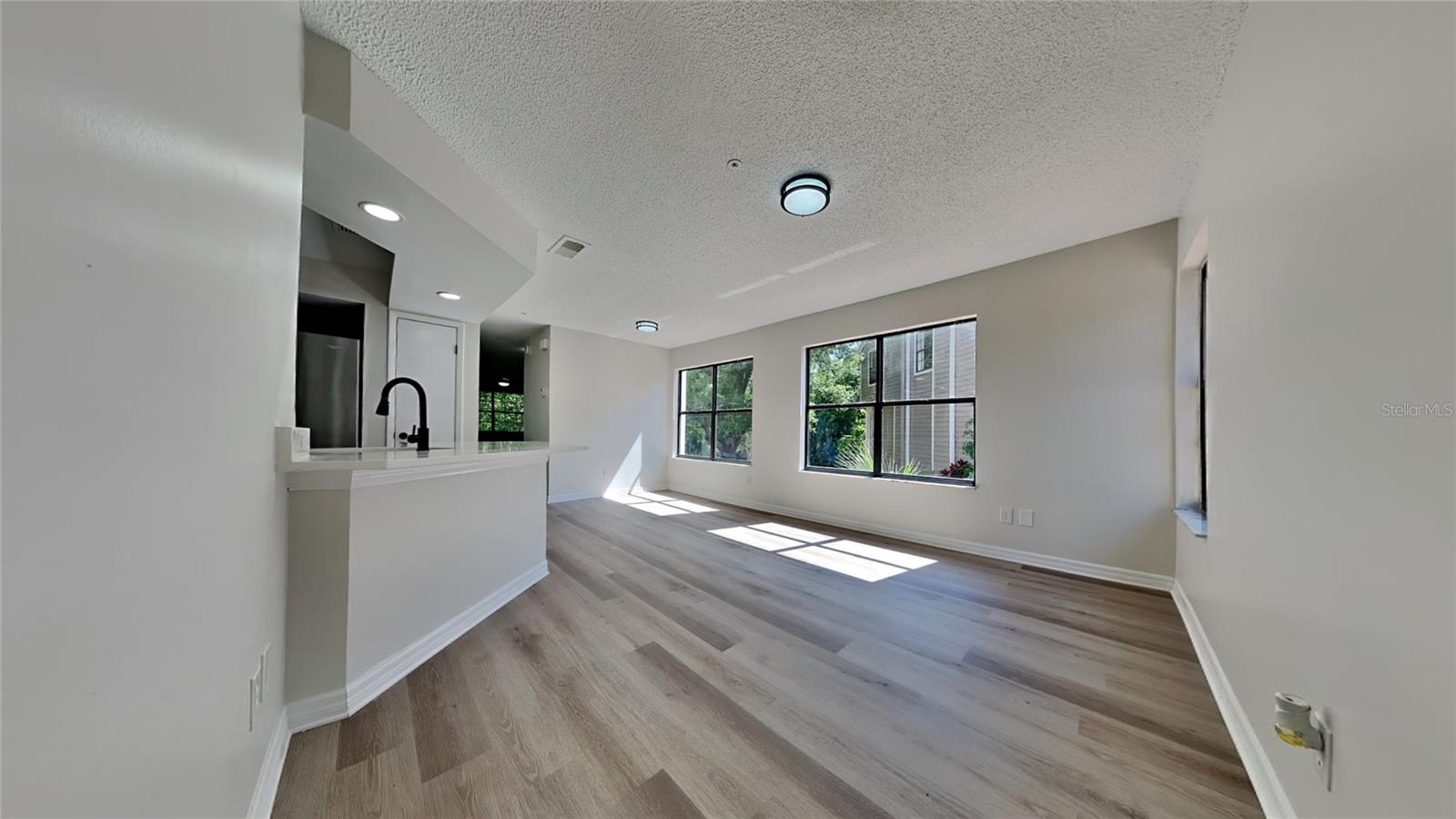 607 NORTHBRIDGE DRIVE