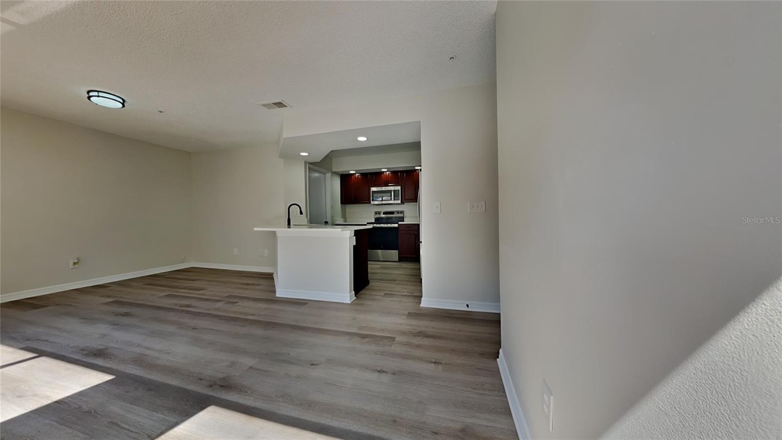 607 NORTHBRIDGE DRIVE