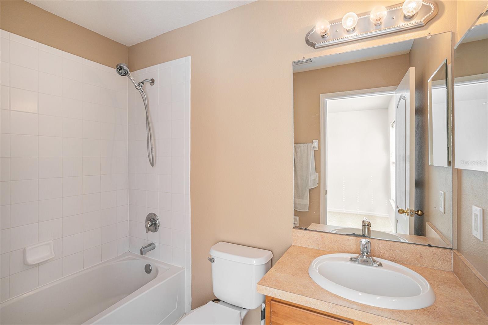 OAK CREEK PRCL 2 UNIT 2A - Residential