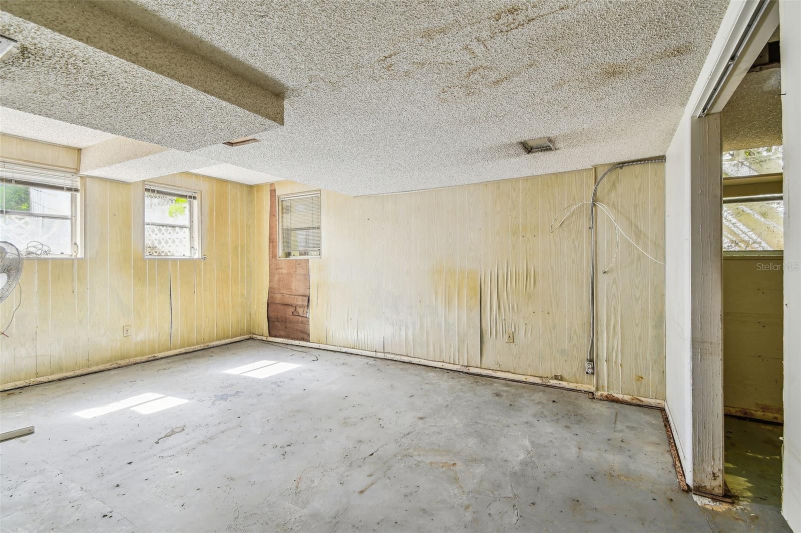 INDIAN ROCKS - Residential