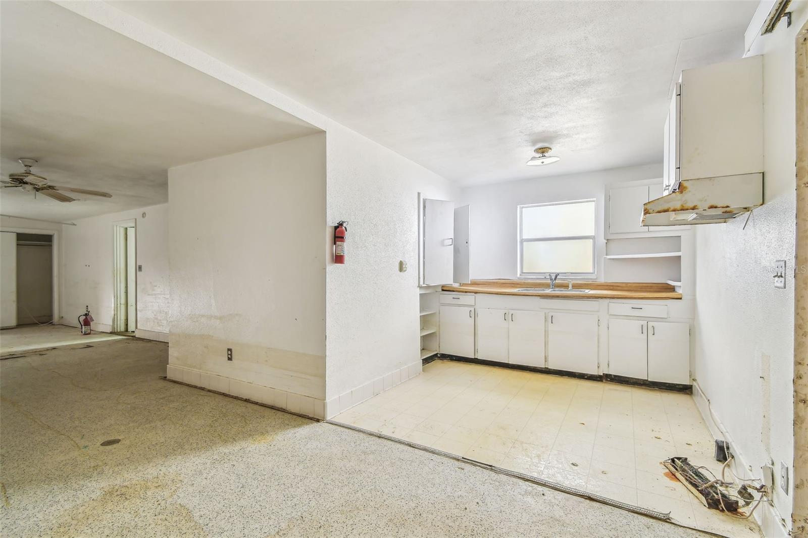 INDIAN ROCKS - Residential