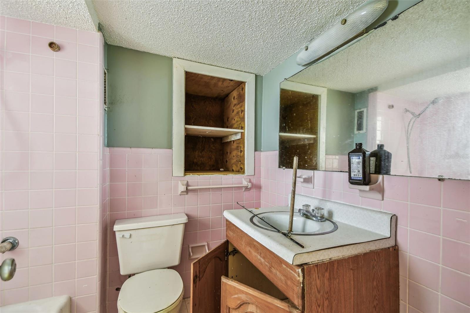 INDIAN ROCKS - Residential