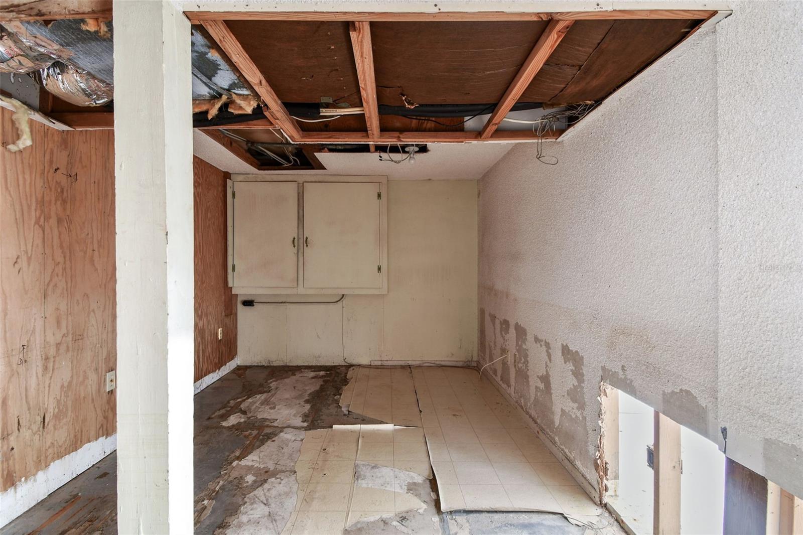 INDIAN ROCKS - Residential