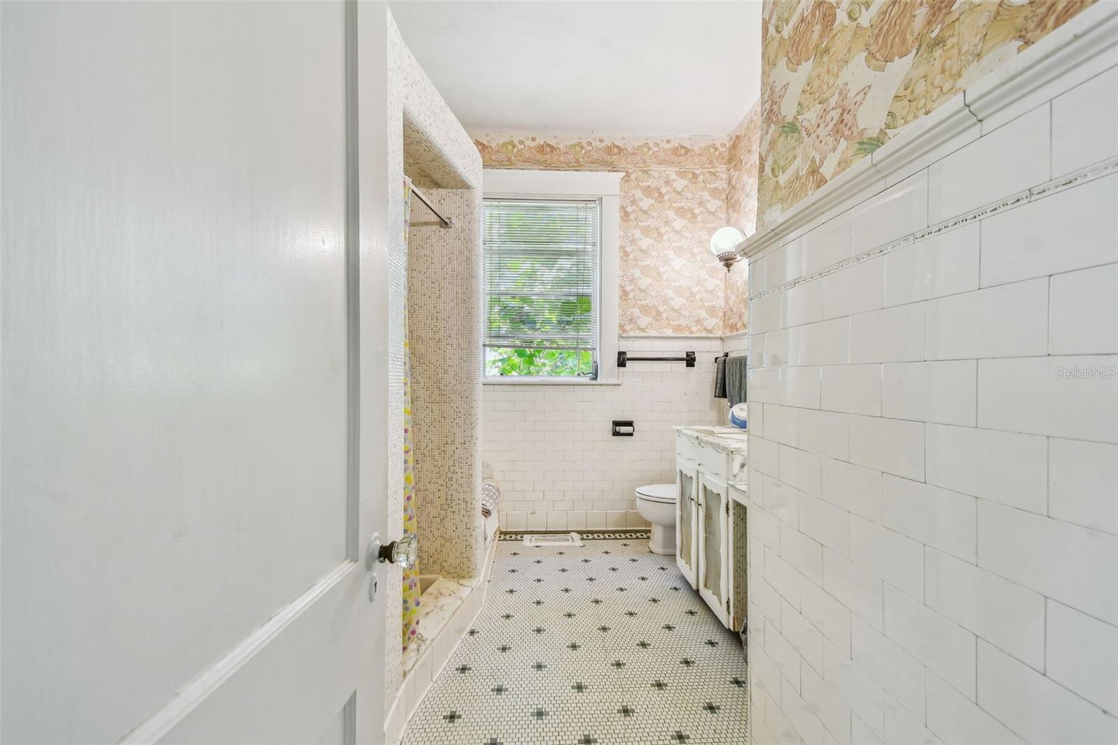 INDIAN ROCKS - Residential