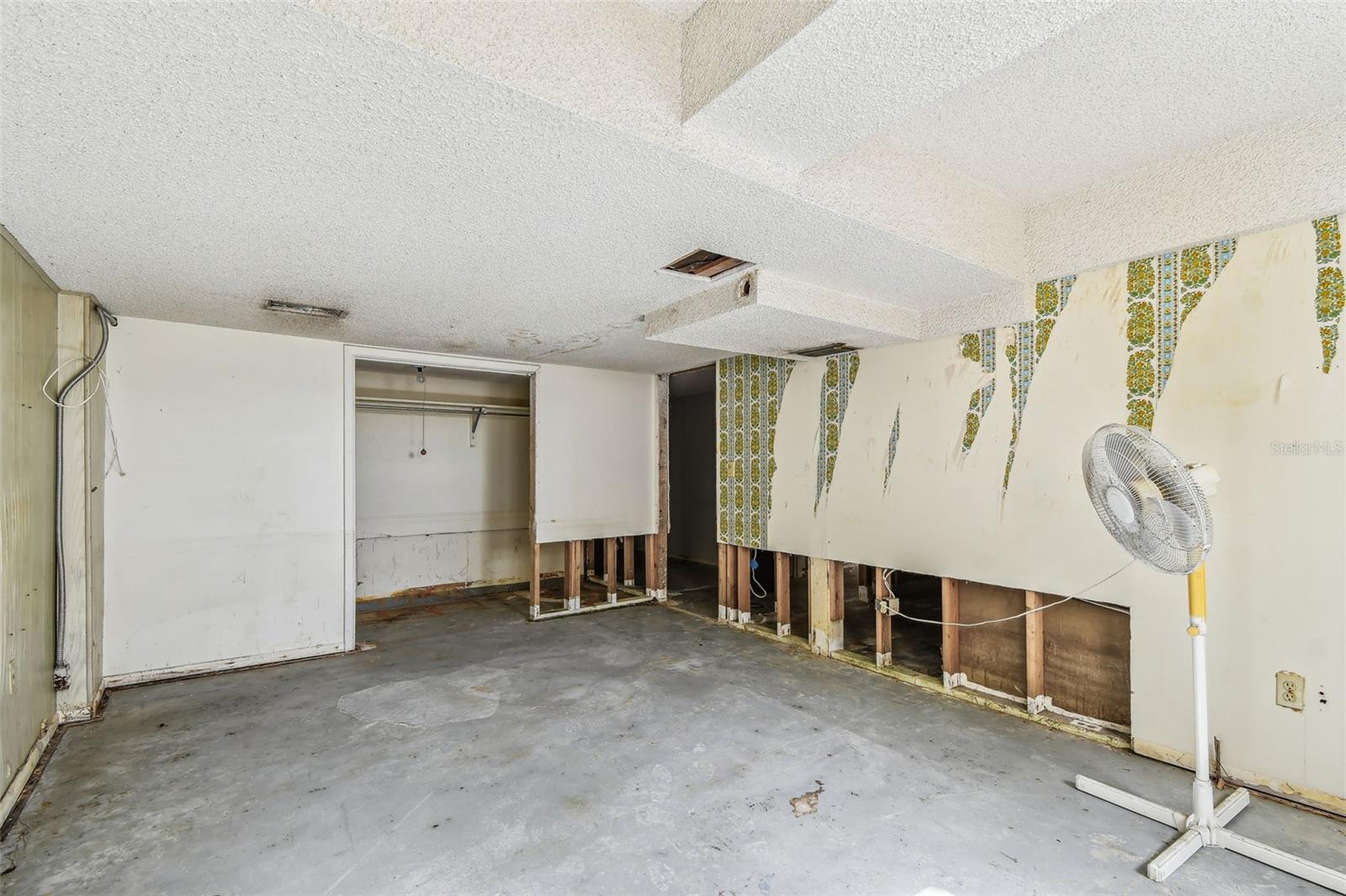 INDIAN ROCKS - Residential