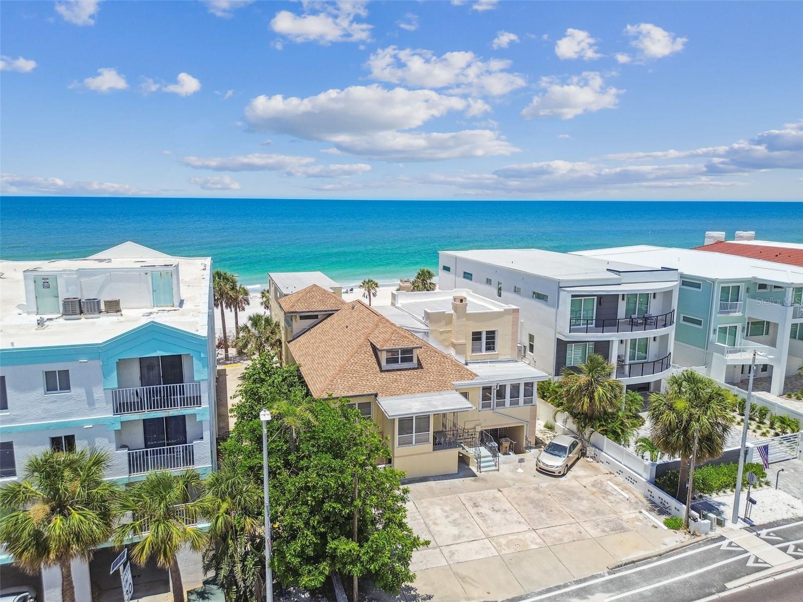 INDIAN ROCKS - Residential