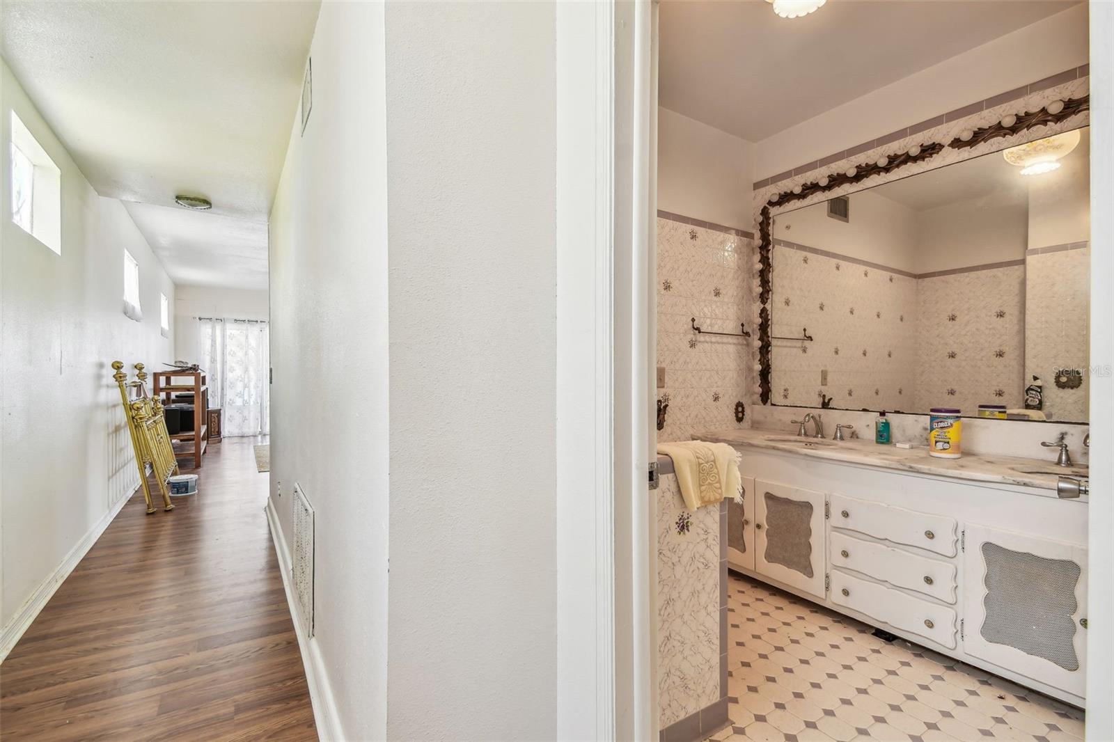 INDIAN ROCKS - Residential