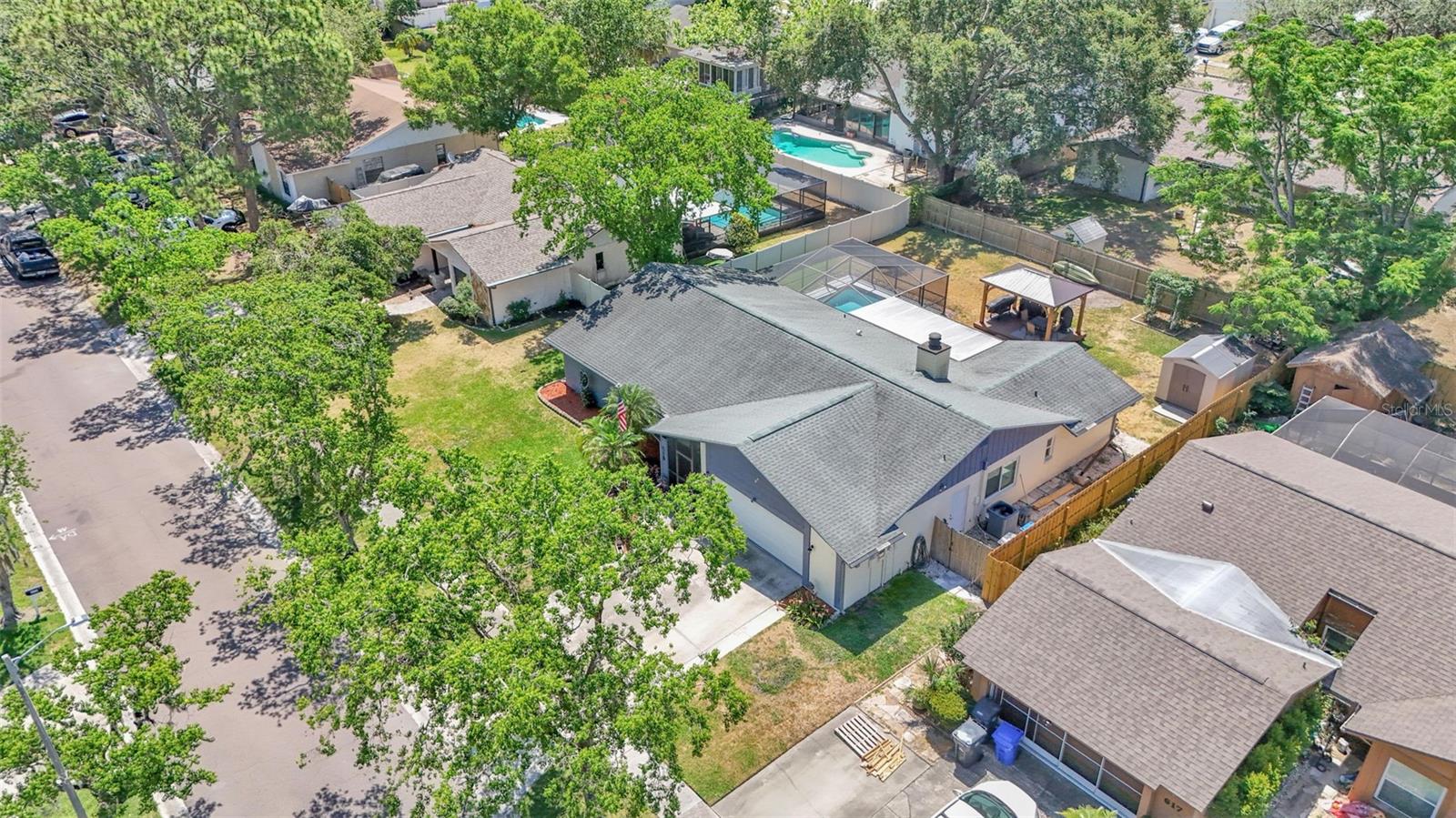 619 SHADY NOOK DRIVE