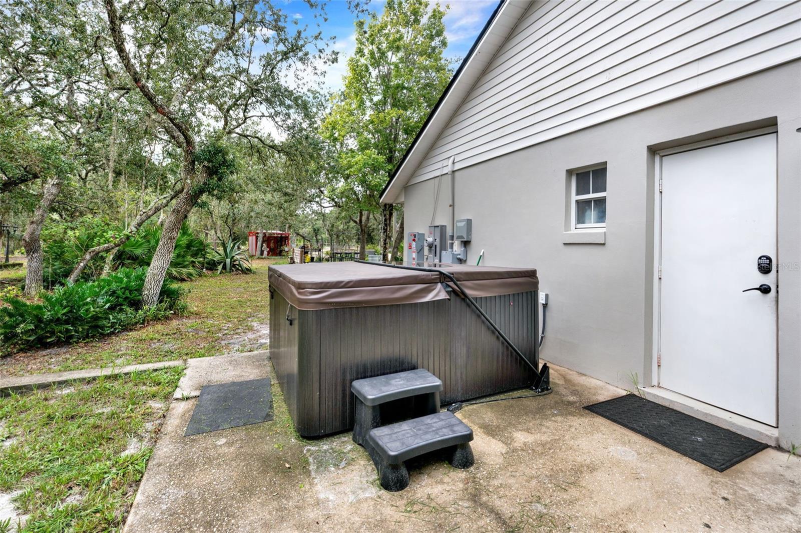 BLACKWATER OAKS - Residential