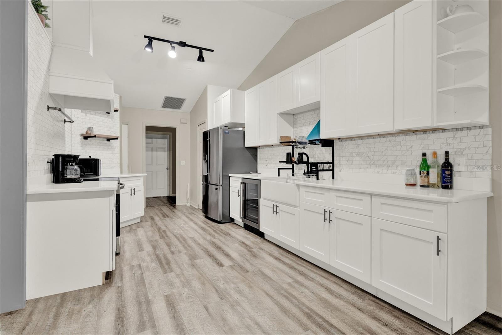 BLACKWATER OAKS - Residential