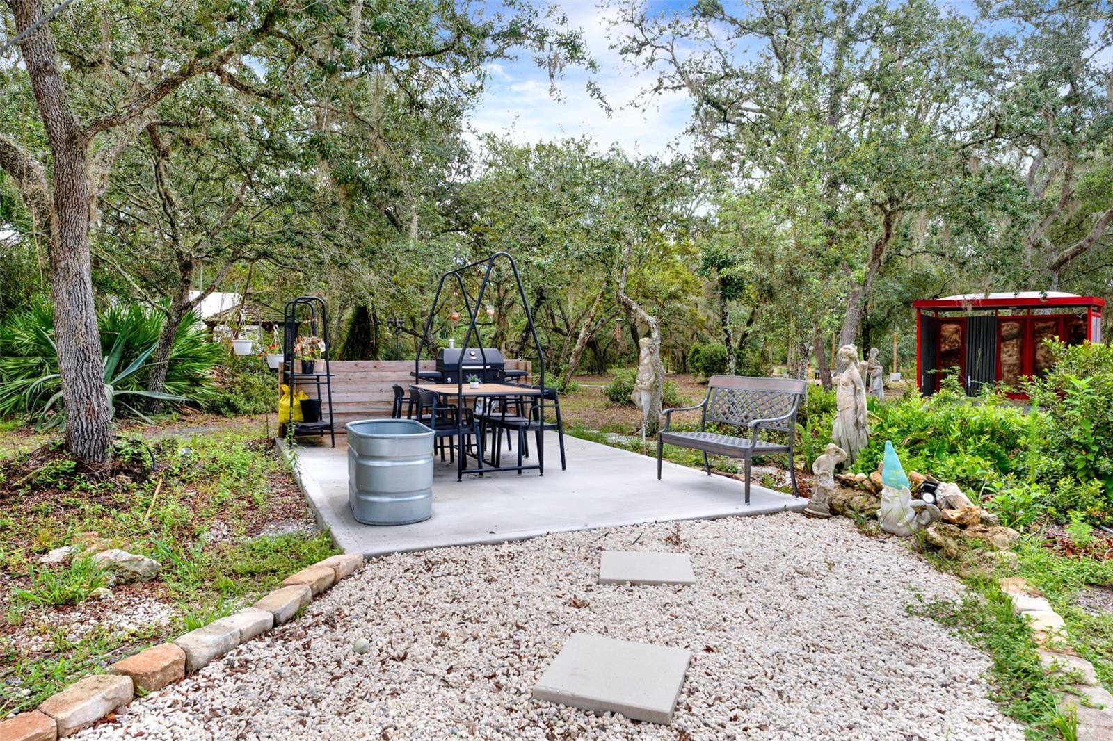 BLACKWATER OAKS - Residential