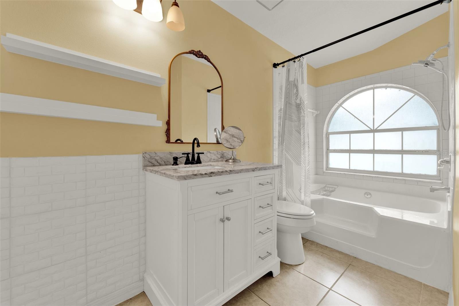 BLACKWATER OAKS - Residential