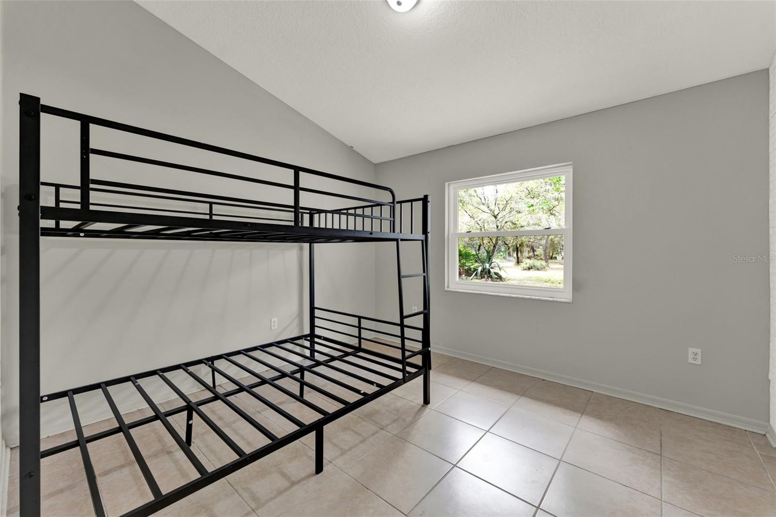 BLACKWATER OAKS - Residential