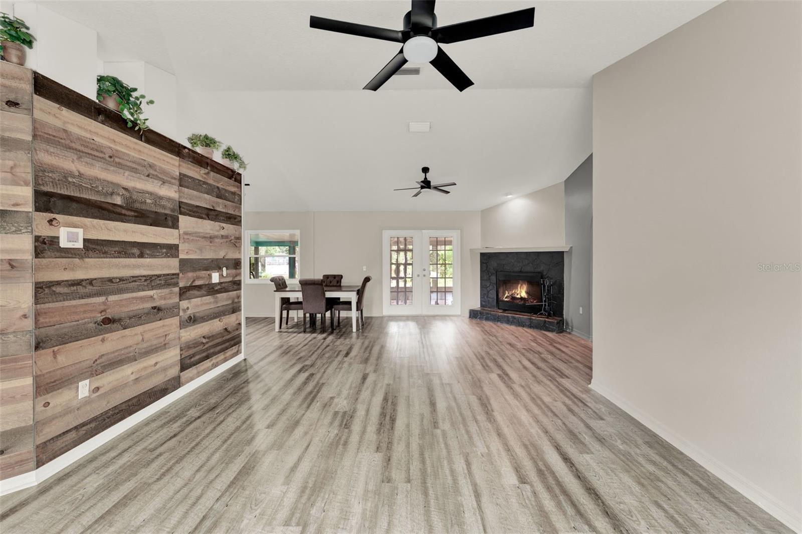 BLACKWATER OAKS - Residential