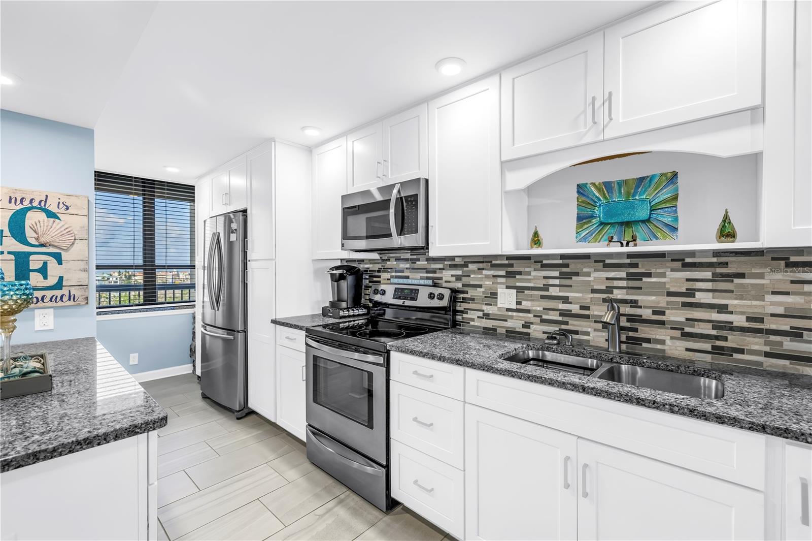 WEATHERLY THE CONDO - Residential Lease