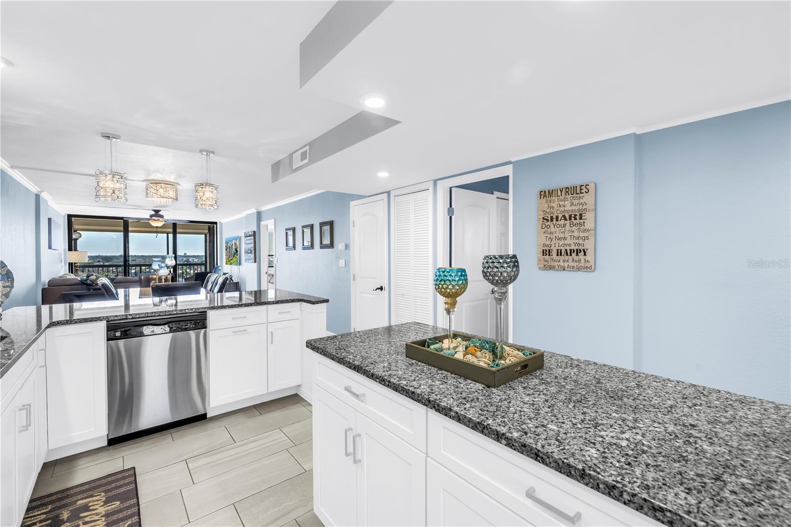 WEATHERLY THE CONDO - Residential Lease