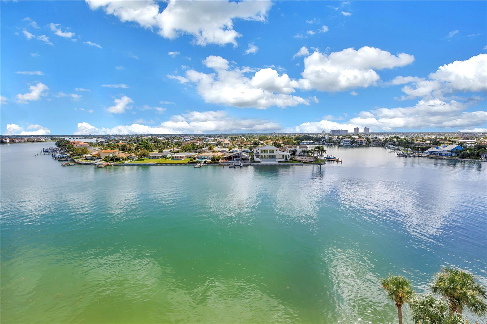 WEATHERLY THE CONDO - Residential Lease