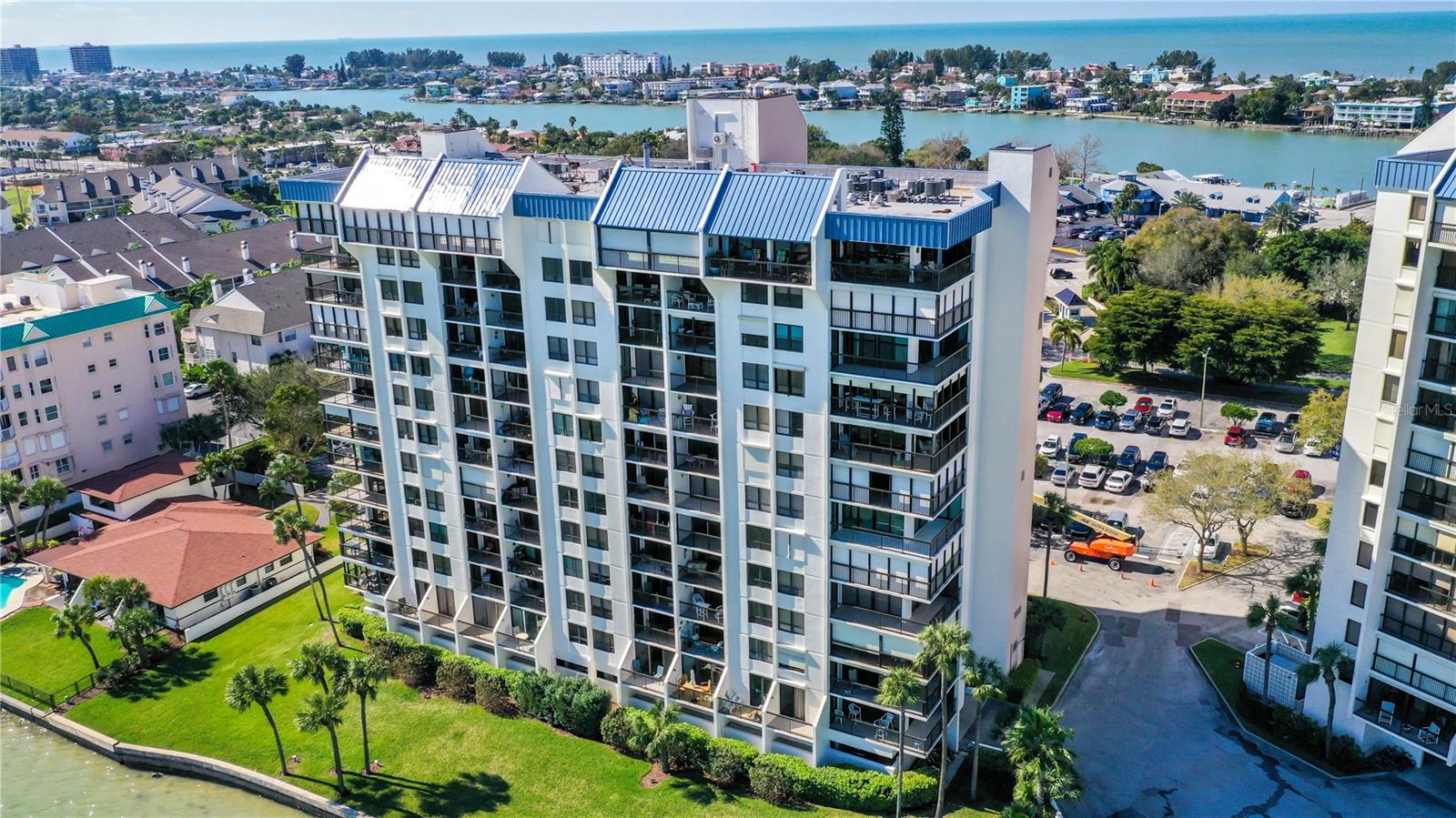 WEATHERLY THE CONDO - Residential Lease