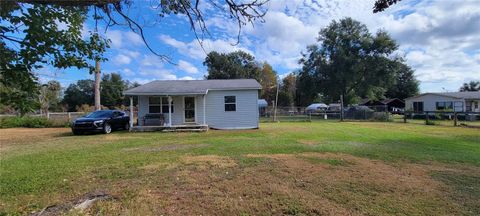 A home in BELLEVIEW