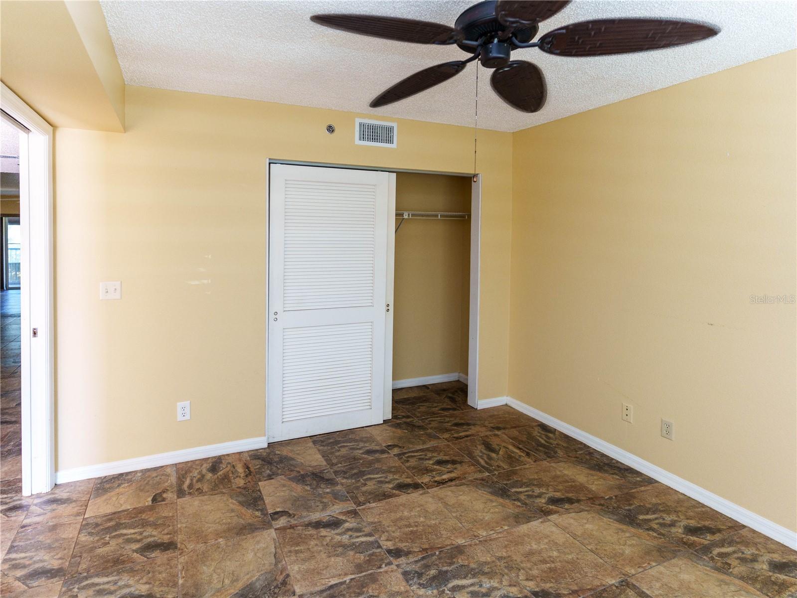 HARBOR GREENS AT YACHT CLUB ESTATES - Residential