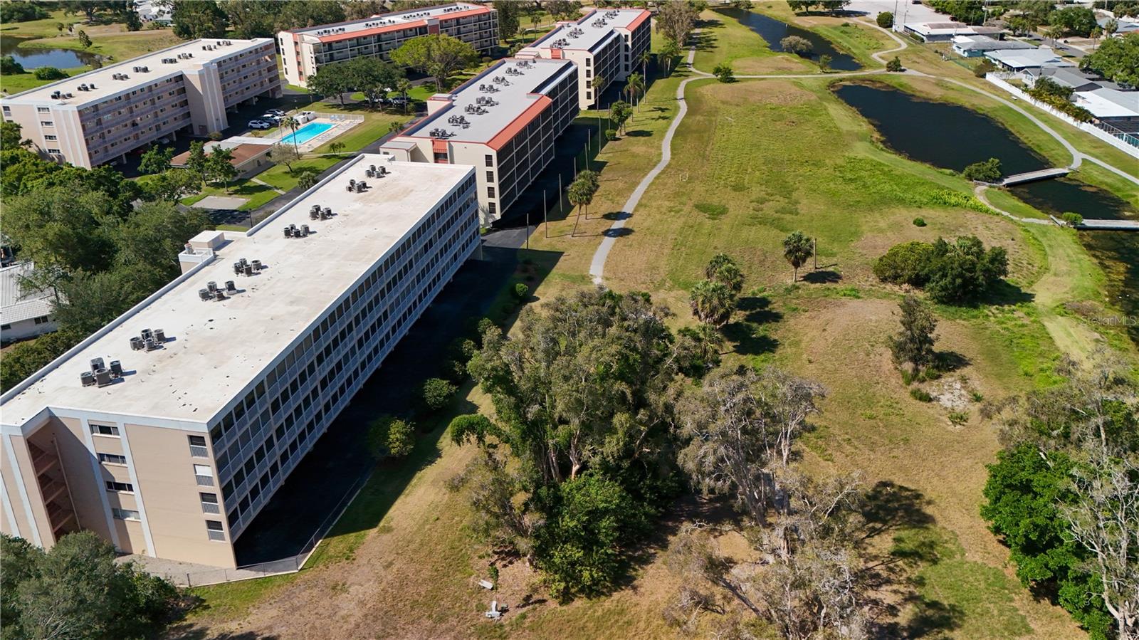 HARBOR GREENS AT YACHT CLUB ESTATES - Residential