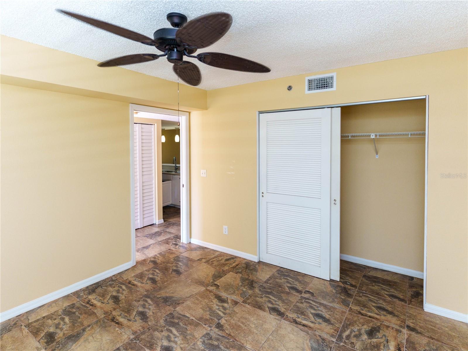 HARBOR GREENS AT YACHT CLUB ESTATES - Residential