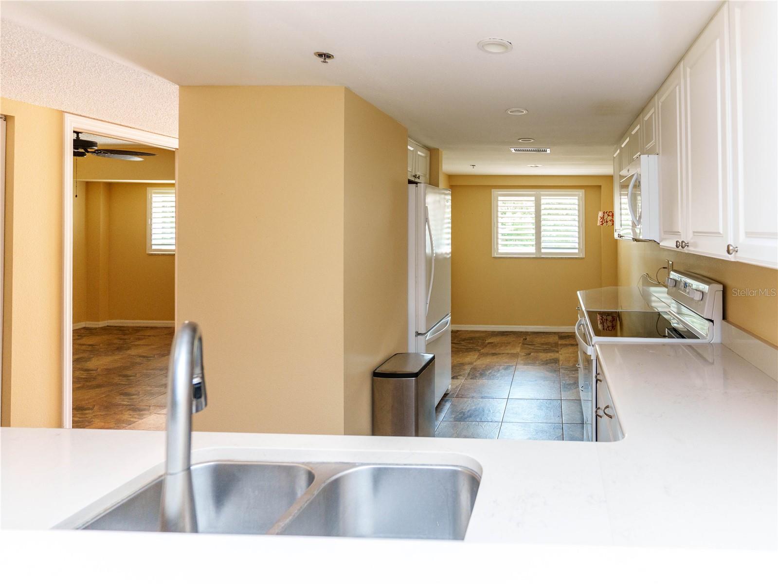 HARBOR GREENS AT YACHT CLUB ESTATES - Residential