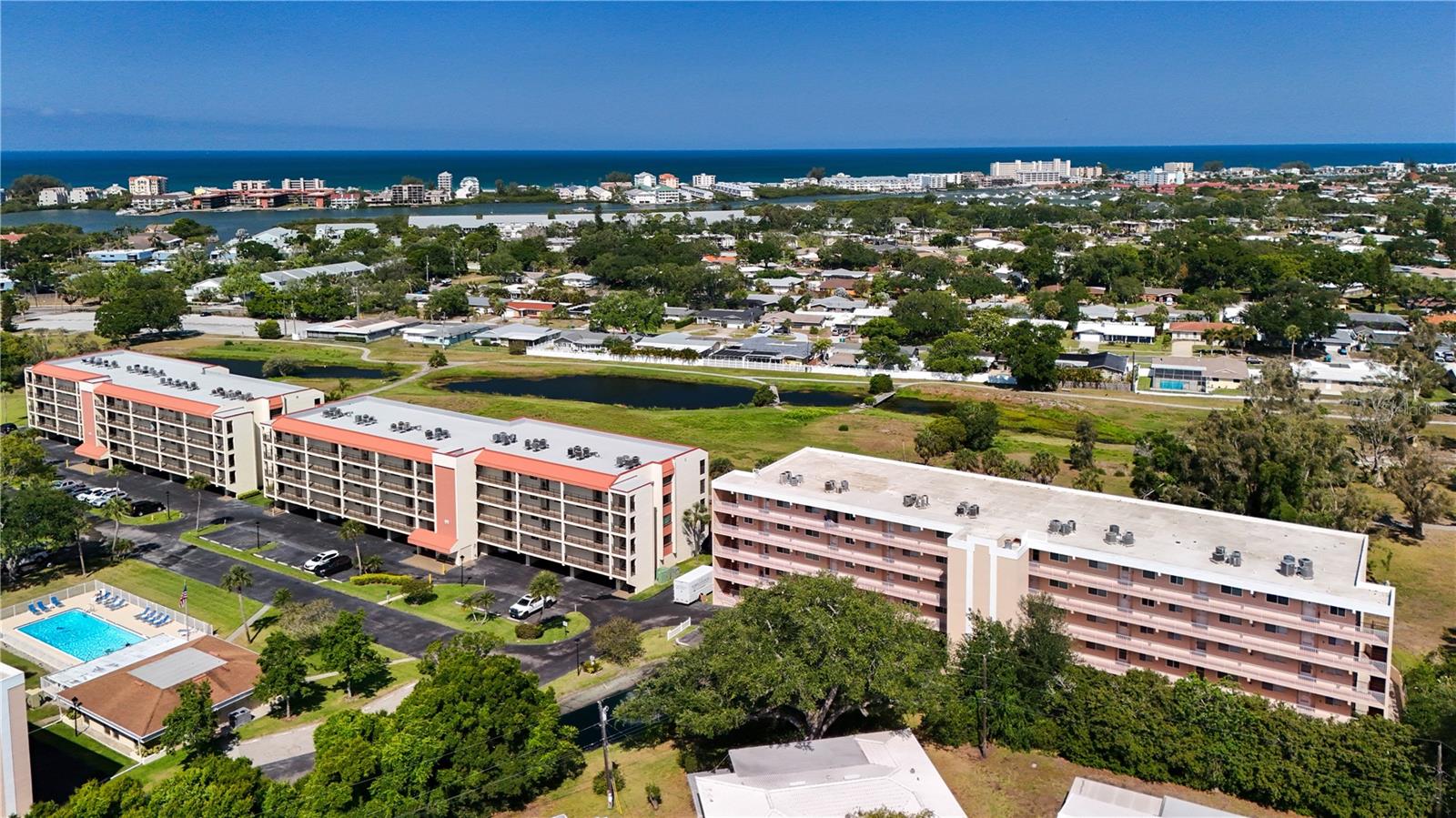 HARBOR GREENS AT YACHT CLUB ESTATES - Residential