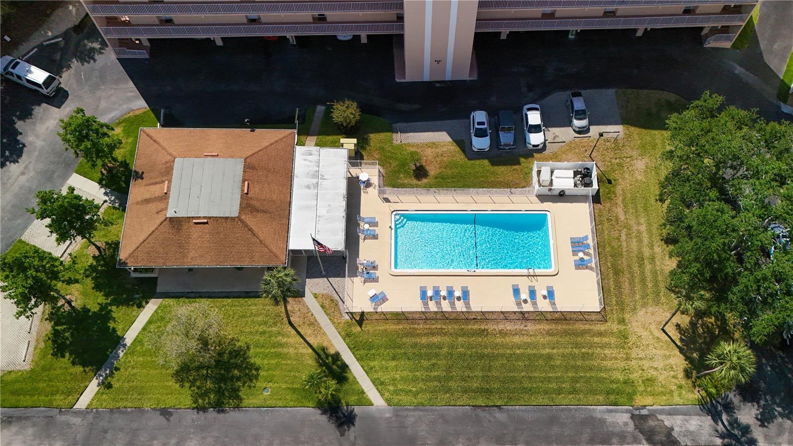 HARBOR GREENS AT YACHT CLUB ESTATES - Residential