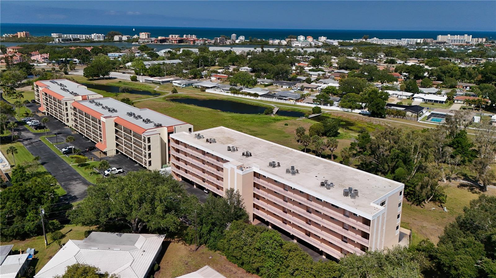 HARBOR GREENS AT YACHT CLUB ESTATES - Residential