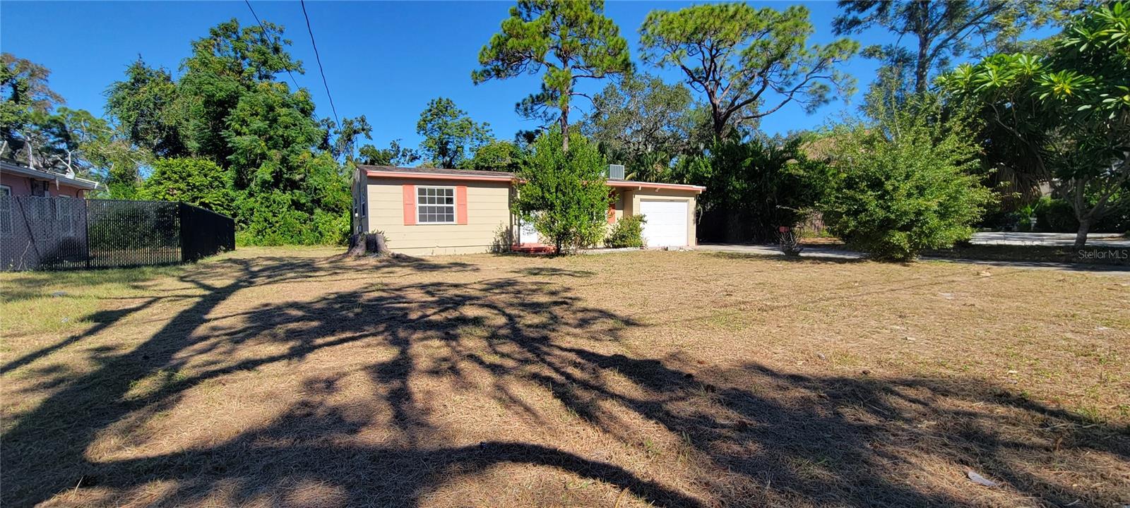 LAKEWOOD ESTATES SEC A - Residential