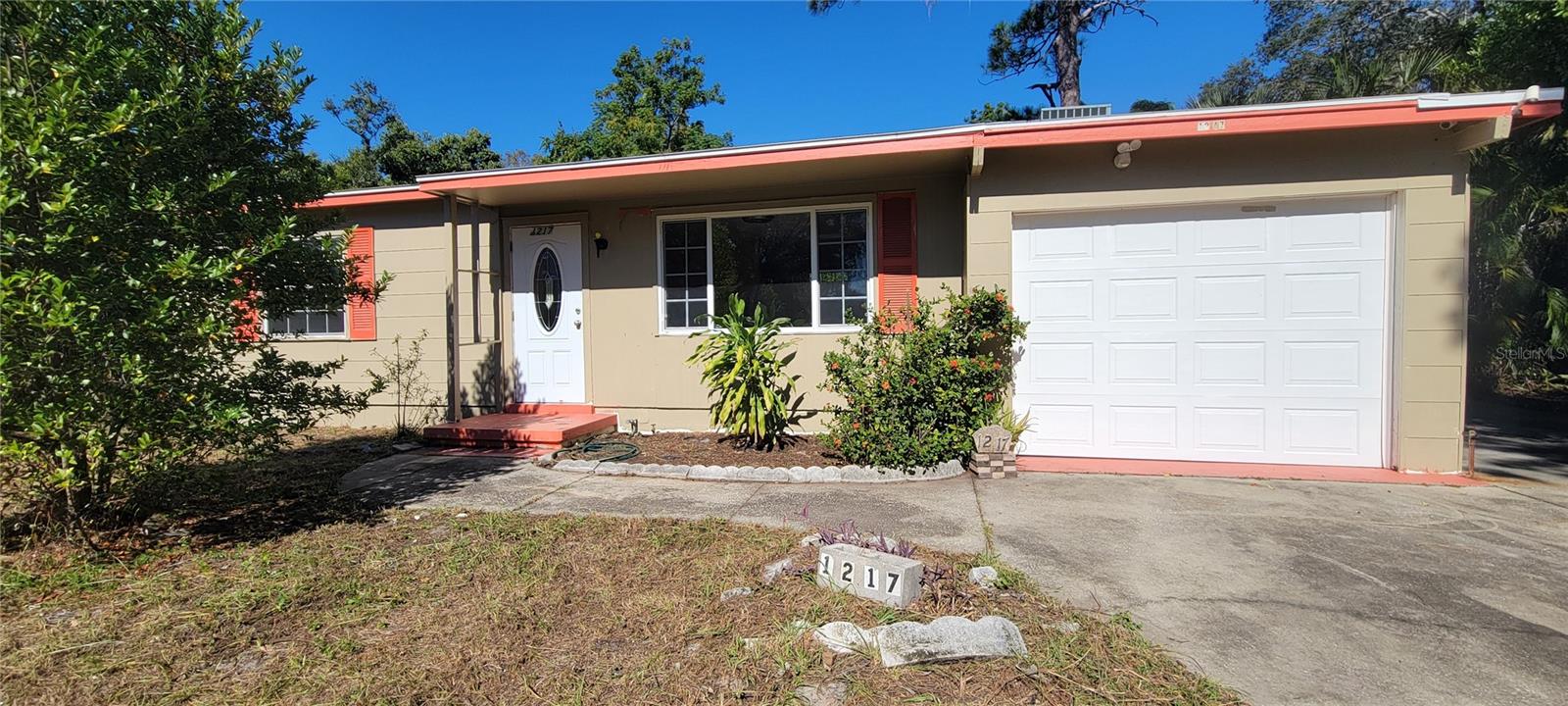 LAKEWOOD ESTATES SEC A - Residential