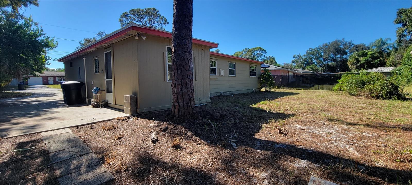 LAKEWOOD ESTATES SEC A - Residential