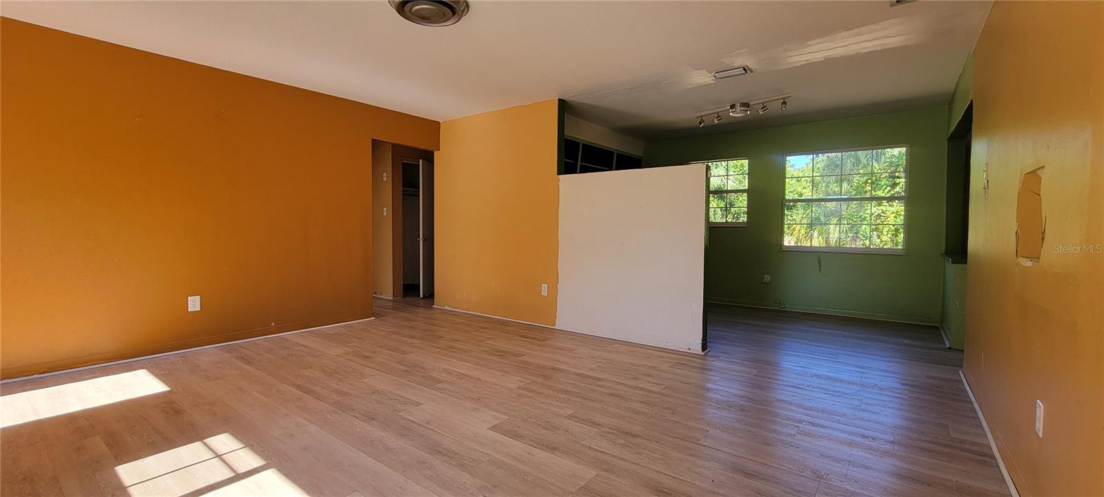 LAKEWOOD ESTATES SEC A - Residential