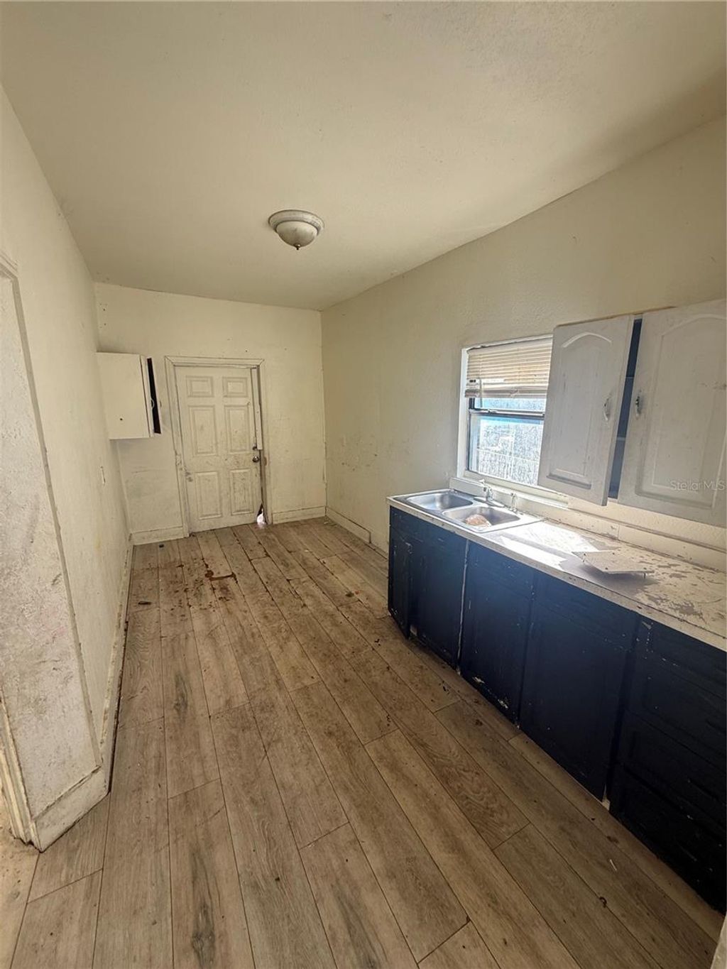 Photo of 1015 E Columbus Drive, Tampa, FL 33605 (MLS # TB8474447)