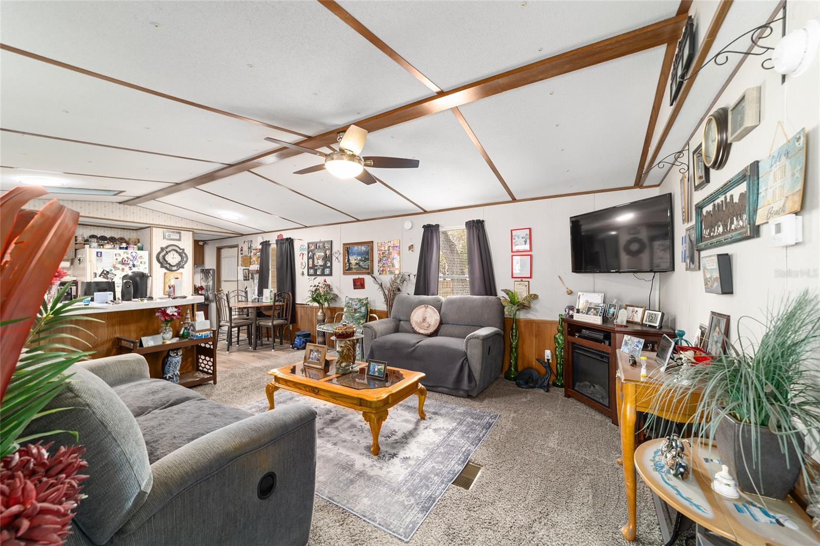 LAKE TROPICANA RANCHETTES UN 02 - Residential