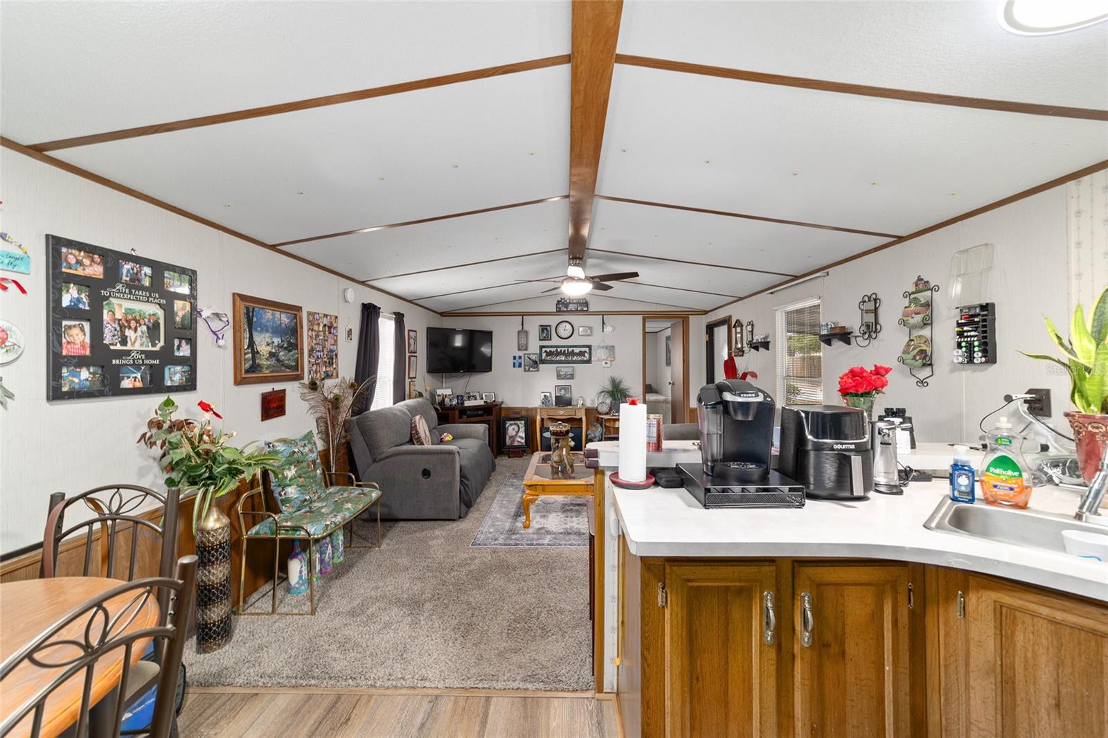 LAKE TROPICANA RANCHETTES UN 02 - Residential