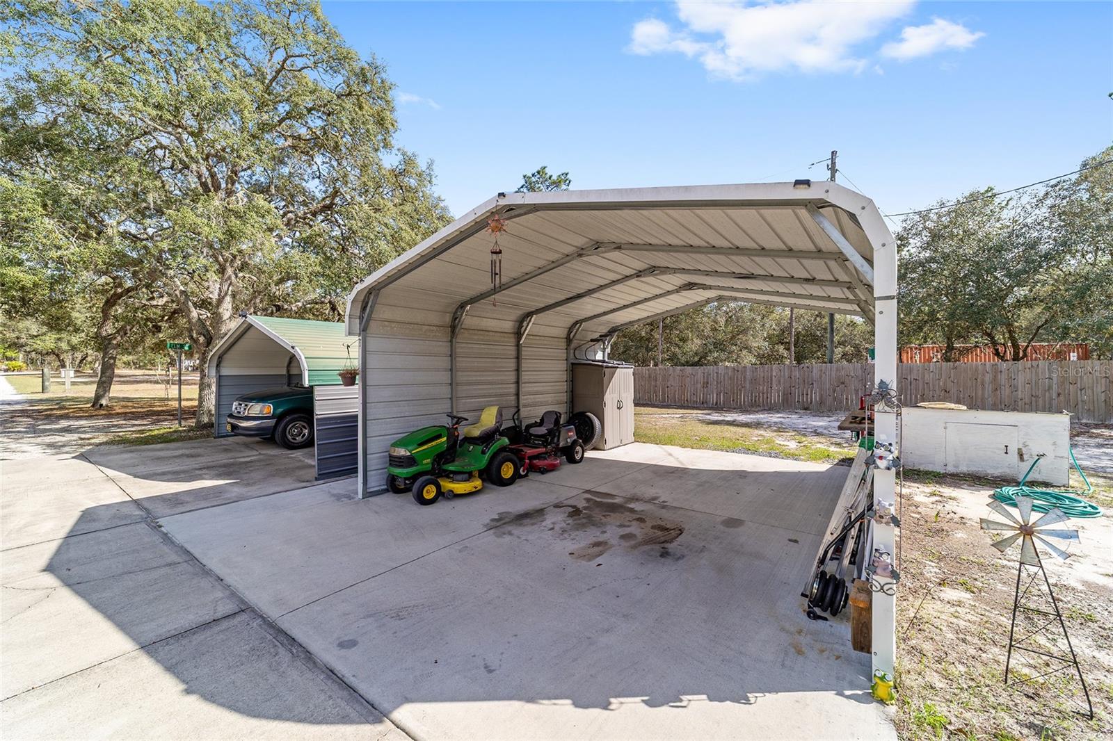 LAKE TROPICANA RANCHETTES UN 02 - Residential