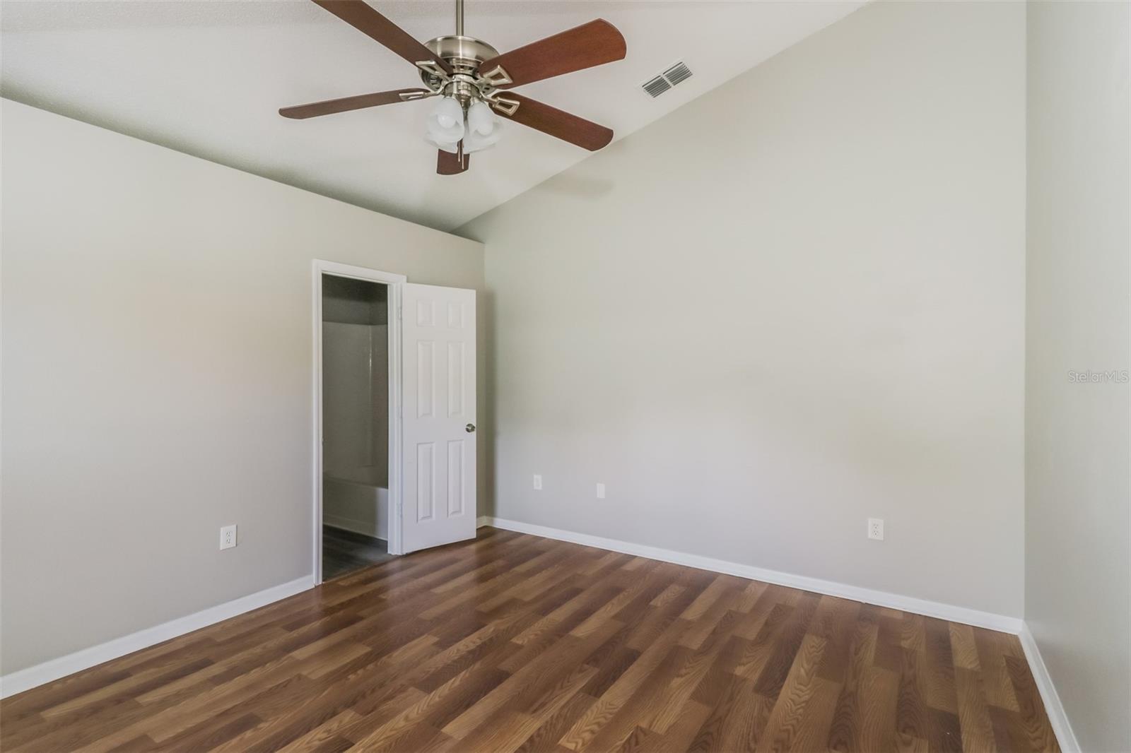 SPRING HILL - Residential Lease