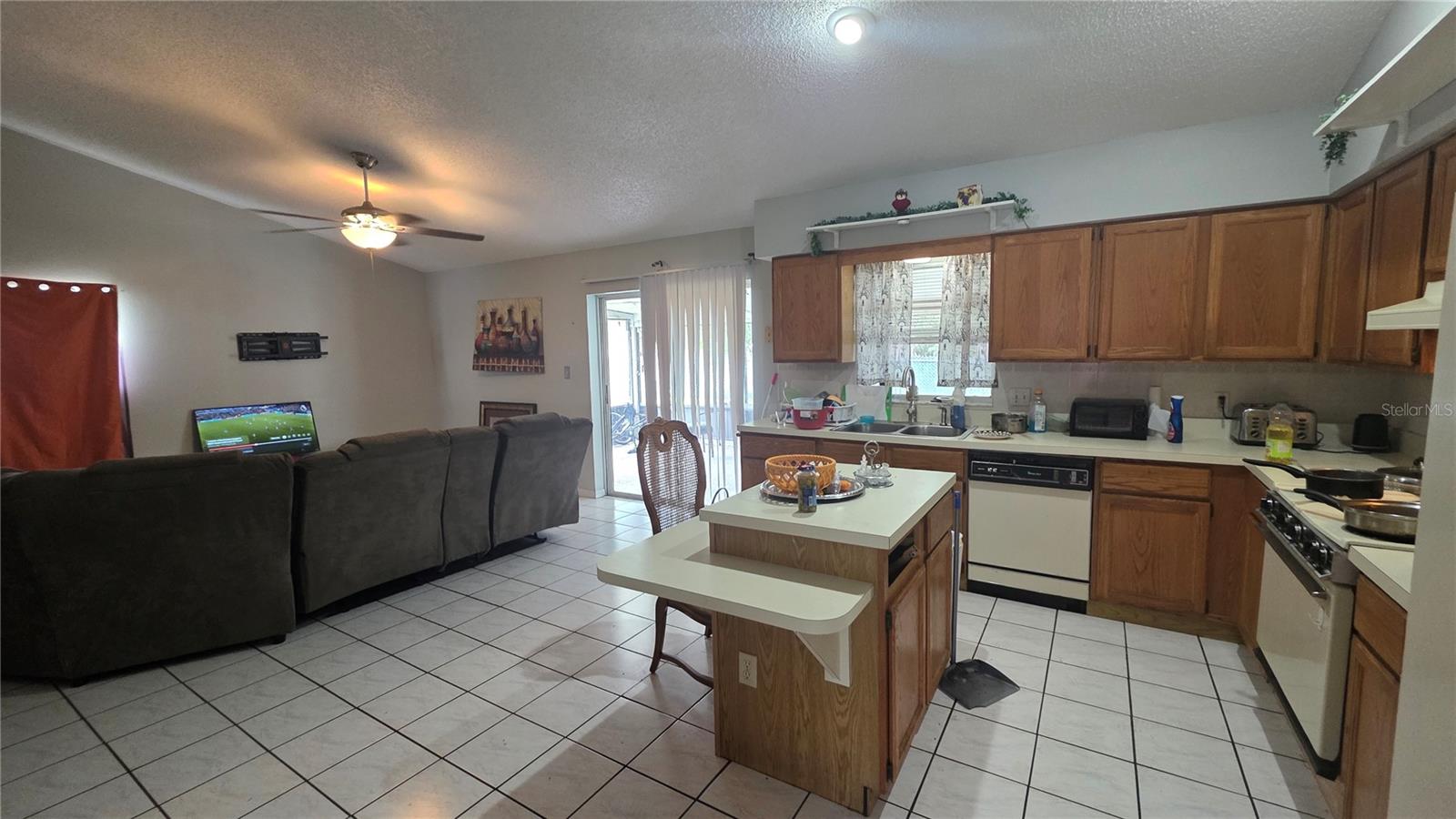 303 SILK OAK DRIVE